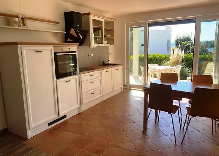 Sea Side בית הארחה פונאנט