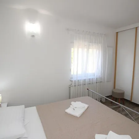 Sea Side Apartment