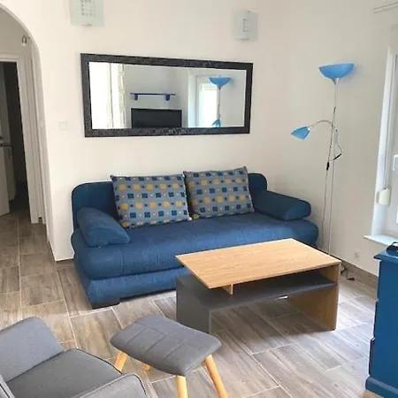 Apartment Sea Side