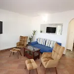 Sea Side Guest house 3*